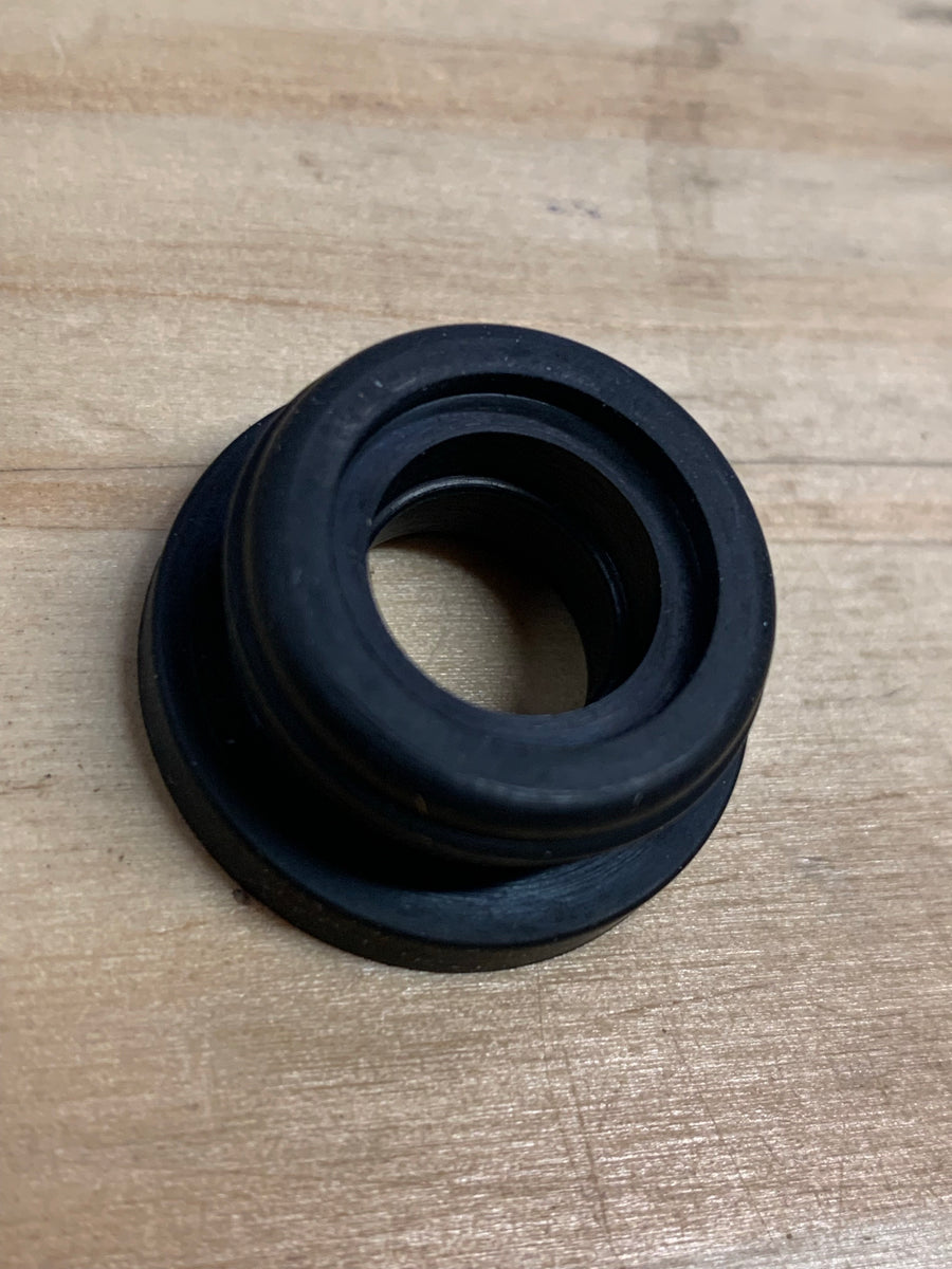 Brake Master Cylinder Grommet, LATE Beetle/Kombi/Ghia Buzzbug VW Parts
