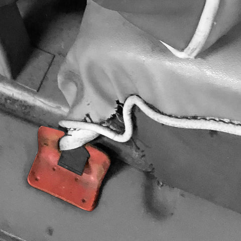 Lower bench seat mount