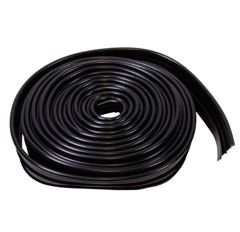FENDER BEADING BLACK, 8MTR ROLL - Beetle 1950 to 1979