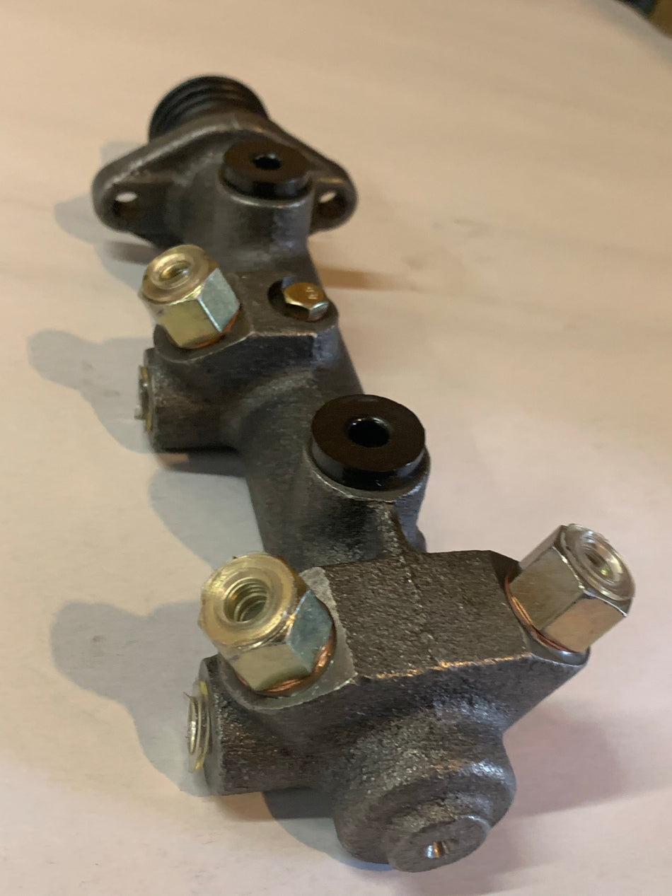 Brake Master Cylinder, Kombi 1968-69