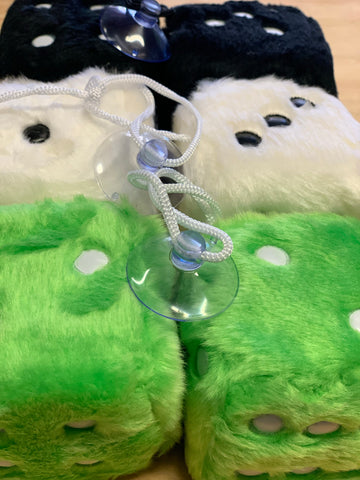 Fluffy Dice, BLACK/GREEN/WHITE