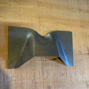 ENGINE LID CATCH PLATE - Beetle 1955 to 1964