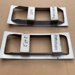 Lower Indicator Brackets, Kombi 68-72