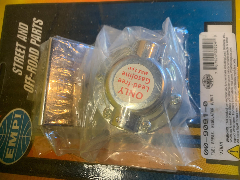 Fuel Pressure Regulator w/ Bracket