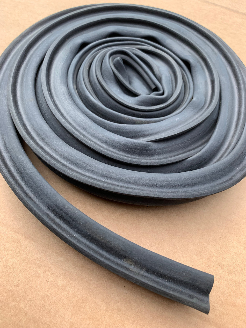 HATCH SEAL REAR - T3 NOTCH BACK 1960 to 1974