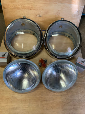 Headlight Set US Spec w/ind RHD: EARLY Beetle/Kombi