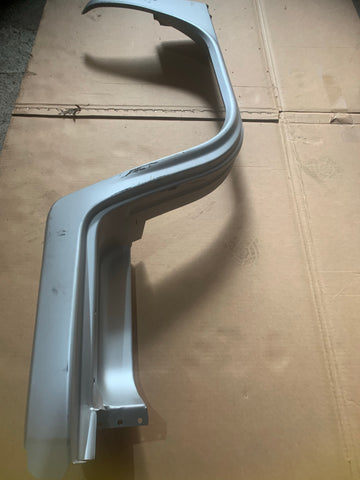 Front Wheel Arch (dog leg), Kombi 1972-1979