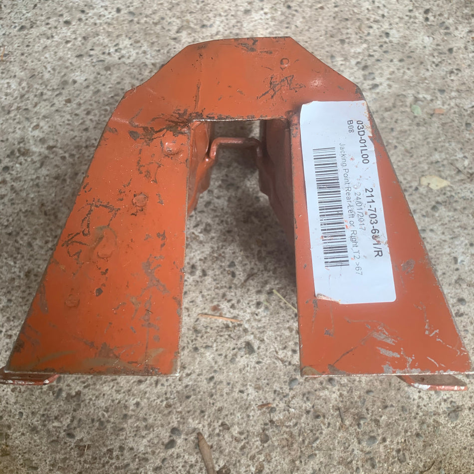 Rear Jacking Point, Kombi 1950-67