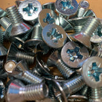 Door mounting screw, M8x15-20