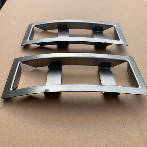 Lower Indicator Brackets, Kombi 68-72