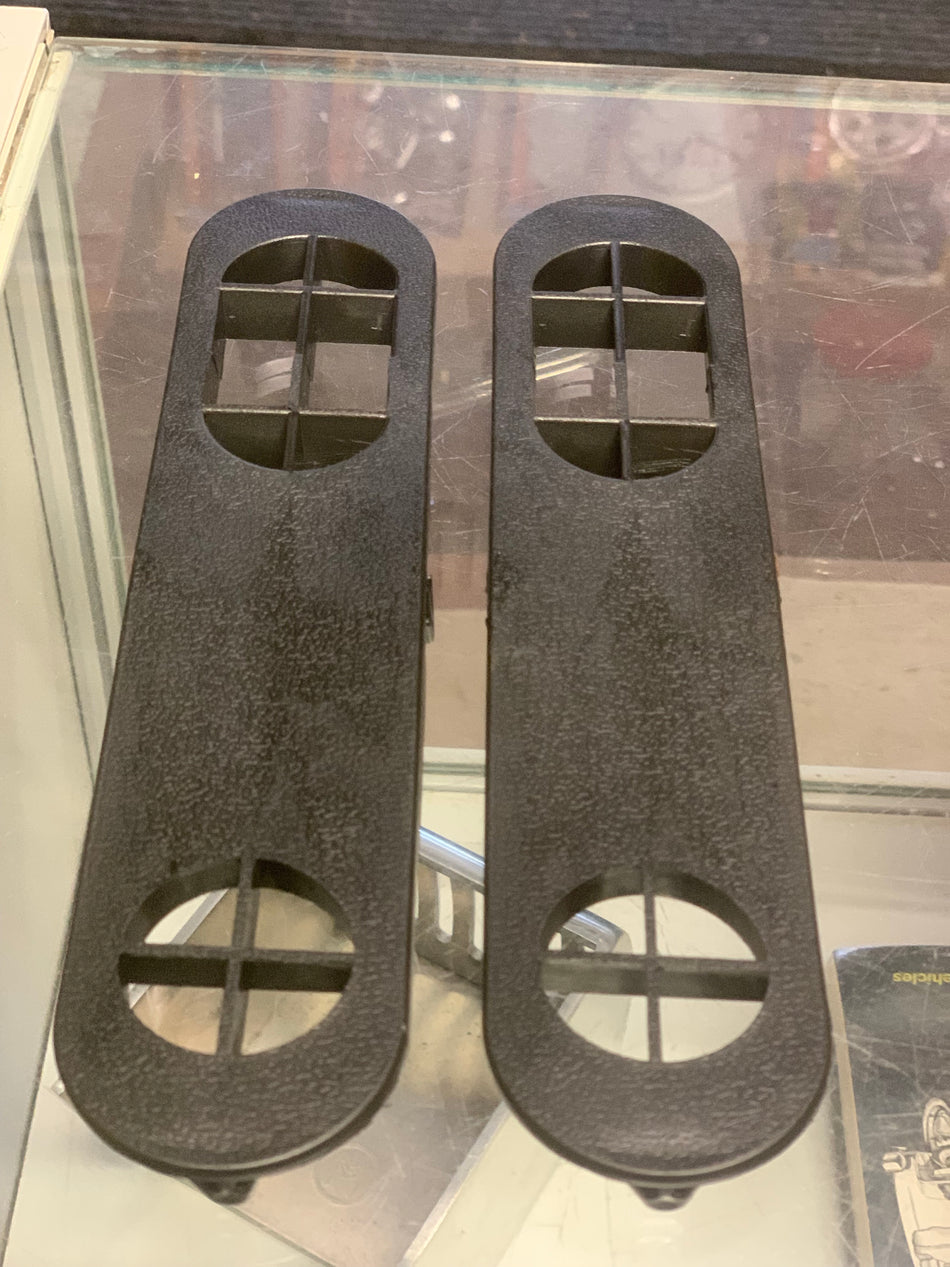 Dash top Air Vent (PAIR), Kombi 1972-79