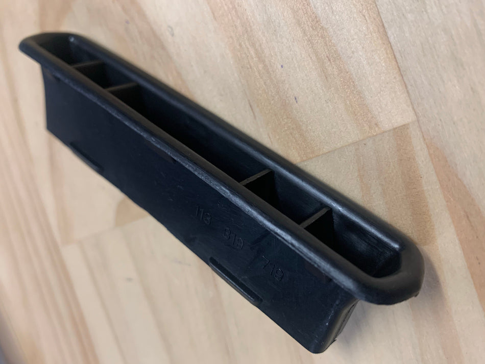 Dash Vent Trim L/R (Metal Dash), Beetle 1965-79