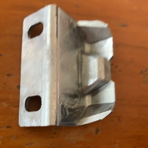 Engine Lid Catch , Kombi 1972-79