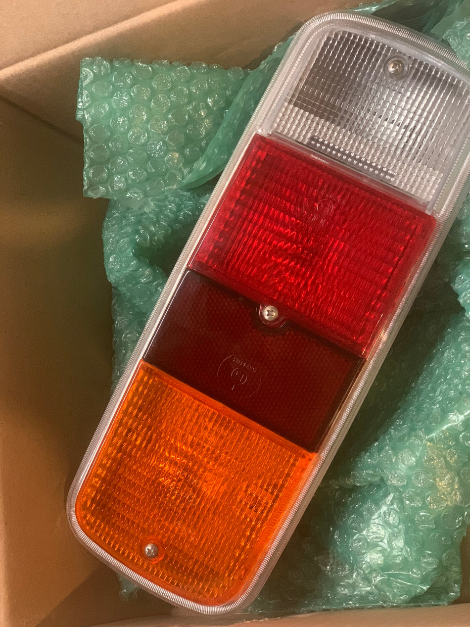 TAIL-LIGHT ASSEMBLEY, LEFT OR RIGHT - Kombi 1972 to 1979