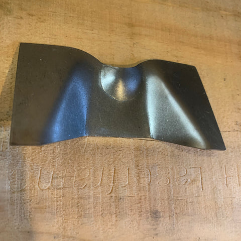 ENGINE LID CATCH PLATE - Beetle 1955 to 1964