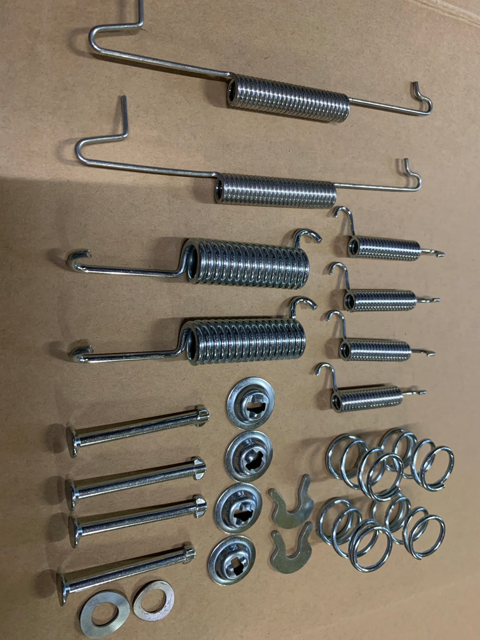 Brake Spring Kit REAR, Kombi 1973-79