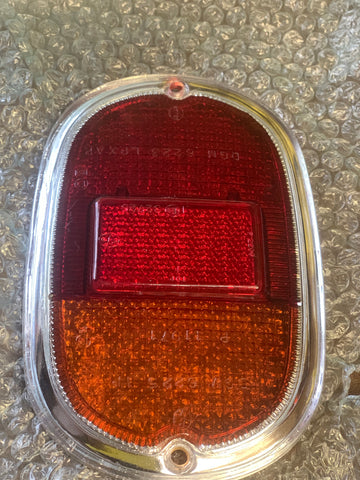 Tail Light Lens w/Chrome Ring, Kombi/181