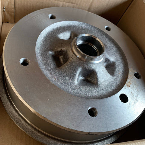 FRONT Brake Drum Kombi, T2 Bay 68-70/Split 64-67